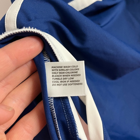 Lady Hagen White and Navy Sleeveless Blouse - Picture 5 of 6